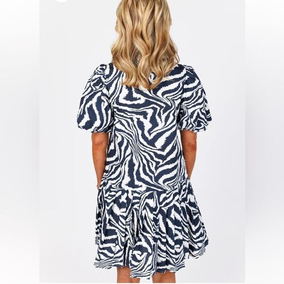 AVARA EXCLUSIVE Women’s Elyse Dress Sz Small Puff Sleeve Navy/White Pockets NWT - Picture 6 of 16